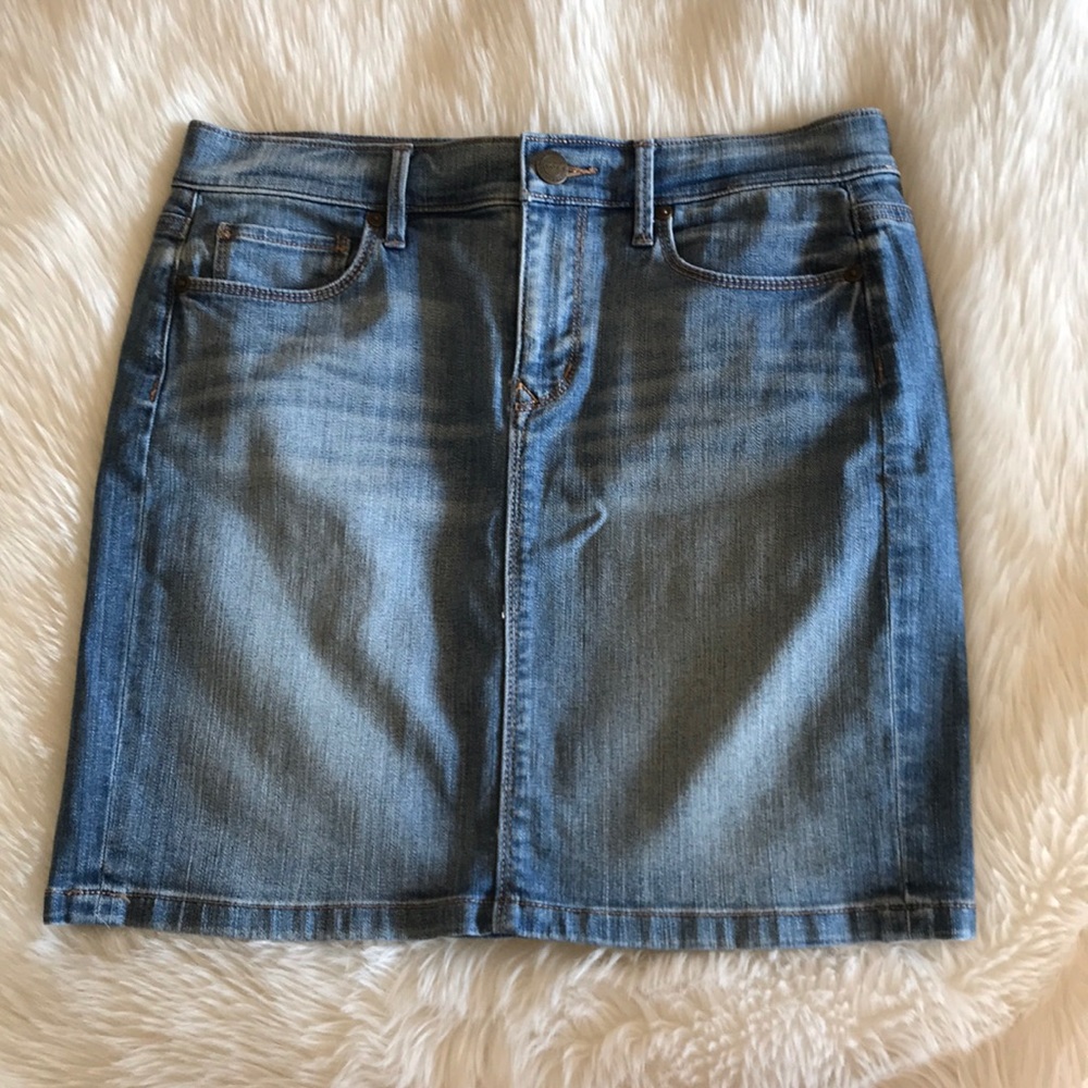 Ann Taylor life denim skirt